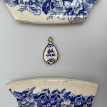 Load image into Gallery viewer, 52. fok weet talisman