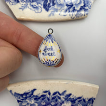 Load image into Gallery viewer, 53. fok weet talisman
