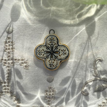 Load image into Gallery viewer, 76. mandala talisman