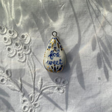 Load image into Gallery viewer, 74. fok weet talisman