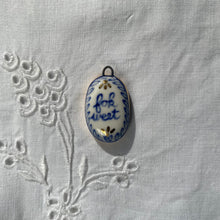 Load image into Gallery viewer, 97. fok weet talisman