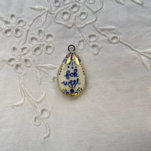 Load image into Gallery viewer, 137. fok weet talisman