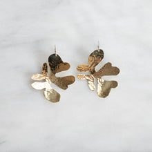 Load image into Gallery viewer, Matisse Brass 2