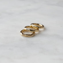 Load image into Gallery viewer, Brass ring 2