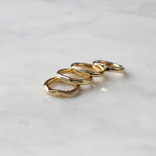 Load image into Gallery viewer, Brass ring 1