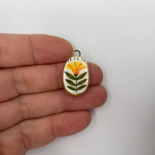 Load image into Gallery viewer, 37. flower talisman
