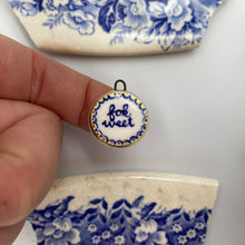 Load image into Gallery viewer, 48. fok weet talisman
