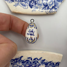 Load image into Gallery viewer, 55. fok weet talisman
