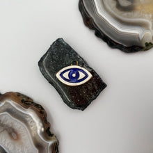 Load image into Gallery viewer, 139. small blue eye talisman
