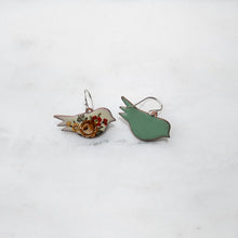 Load image into Gallery viewer, Enamel transfer bird 1
